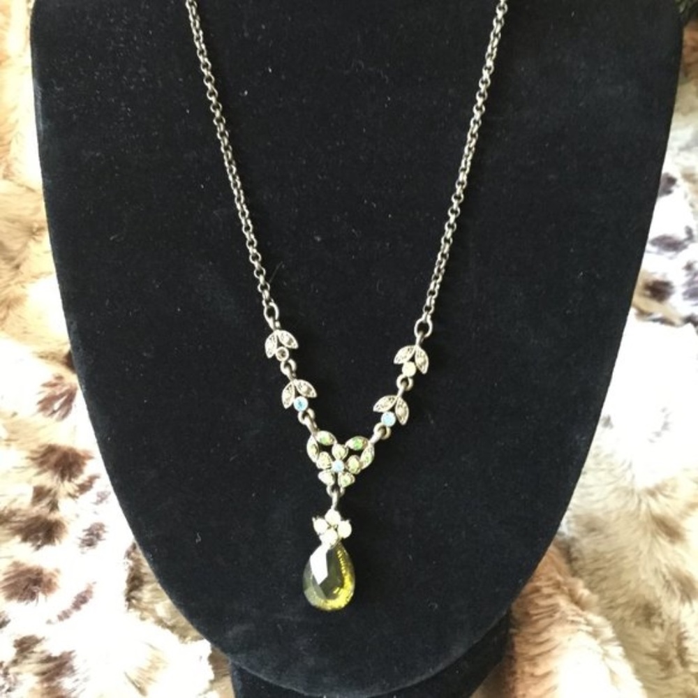 1928 Jewelry Co Vintage Crystal Drop Floral Necklace